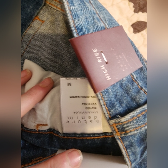 Jean Shorts - Picture 6 of 6